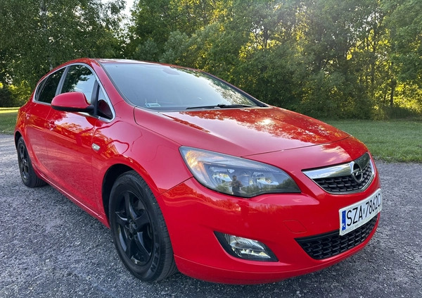 Opel Astra cena 33500 przebieg: 173000, rok produkcji 2011 z Zawiercie małe 352